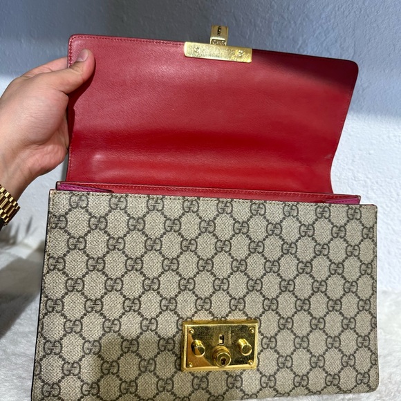 Gucci GG Logo Supreme Large Padlock Shoulder Bag - Picture 7 of 9
